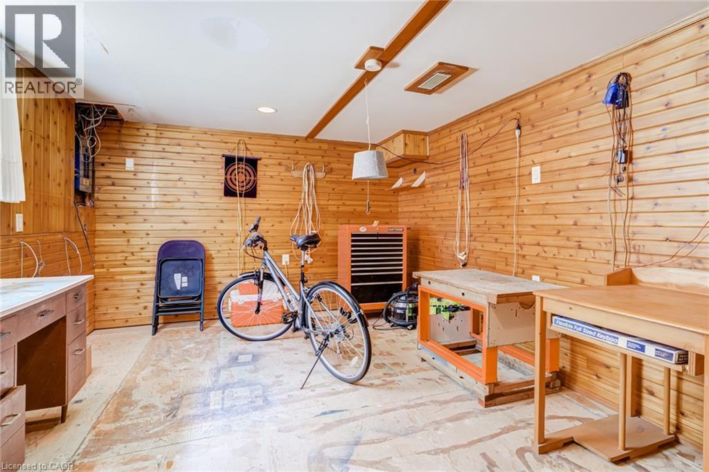 186 Adeline Avenue, Hamilton, ON - Indoor Photo Showing Other Room