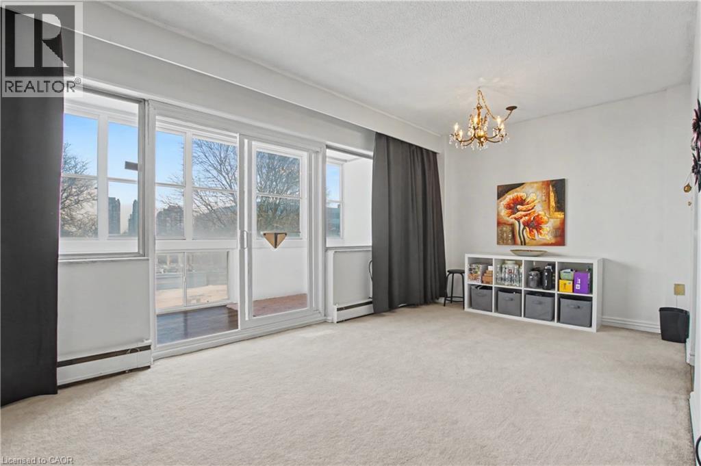 45 Westmount Road N Unit# 202, Waterloo, ON - Indoor Photo Showing Other Room