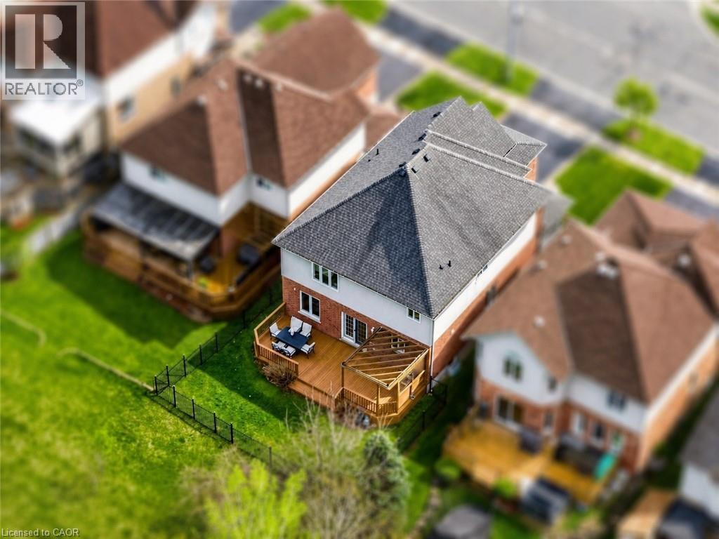 70 Doon Mills Drive, Kitchener, ON - Outdoor