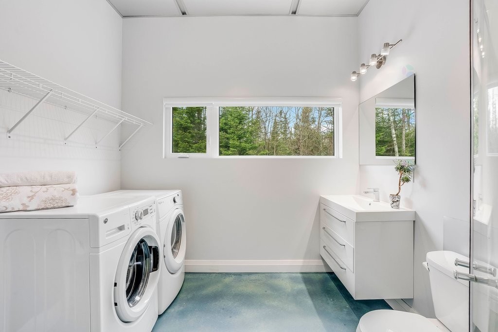 Laundry - 25 Ch. Thibault, Val-Des-Monts, QC - Indoor Photo Showing Laundry Room