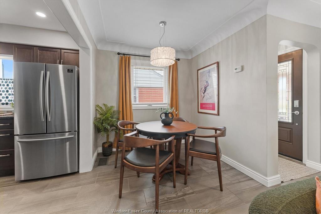 457 Watson, Windsor, ON