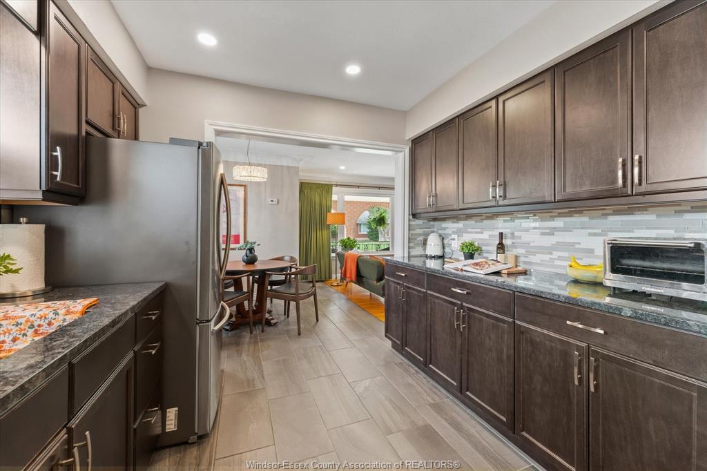 457 Watson, Windsor, ON