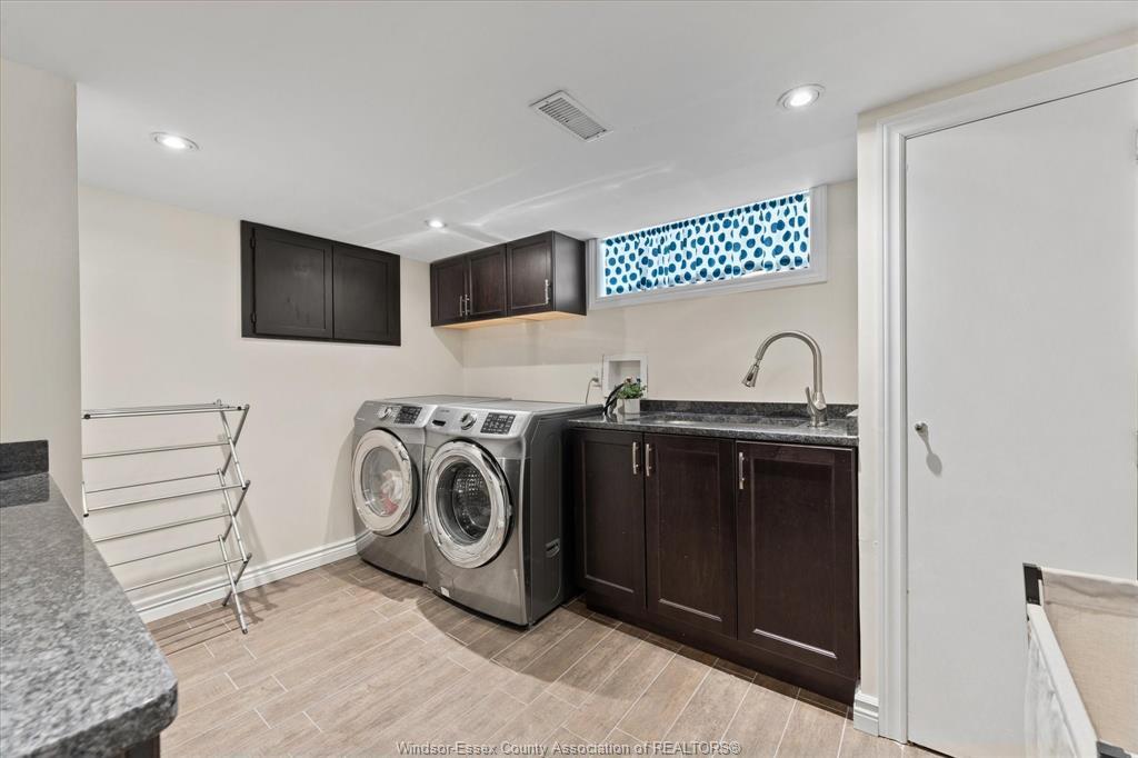 457 Watson, Windsor, ON