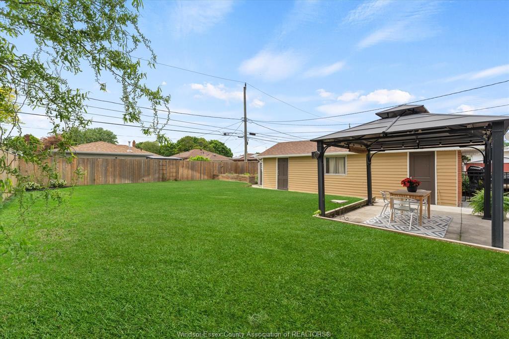 457 Watson, Windsor, ON
