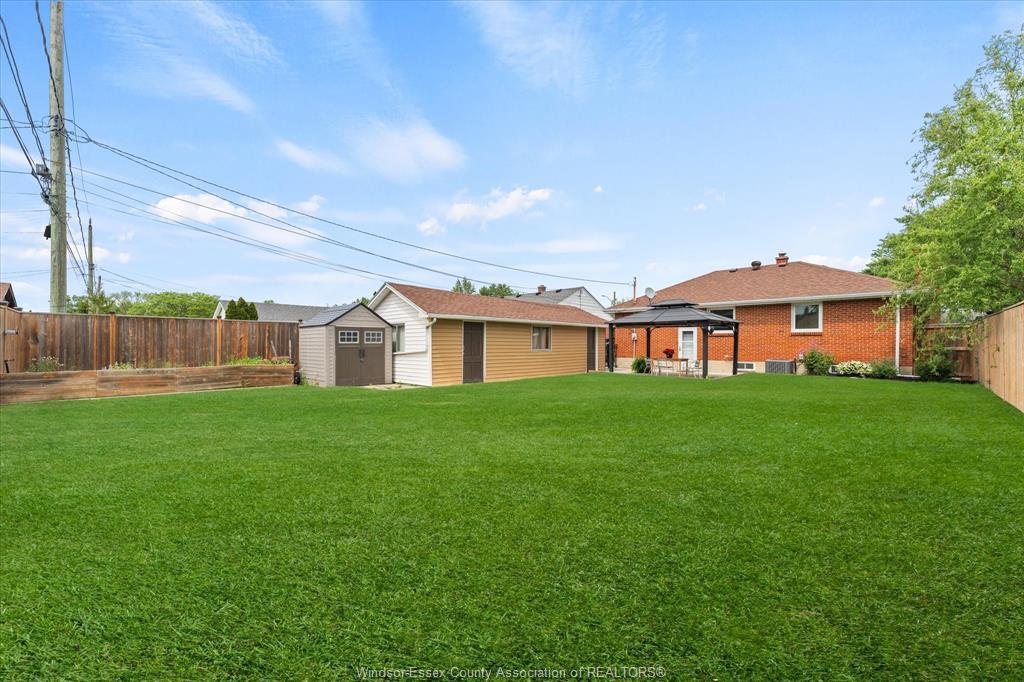 457 Watson, Windsor, ON
