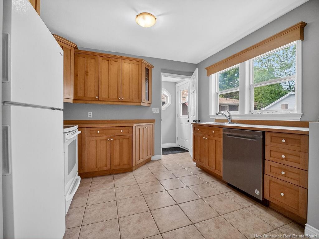 242 Broadway St, Moncton, NB
