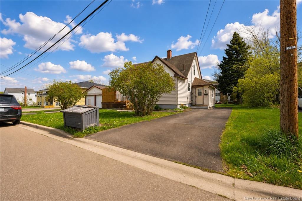 39 Edmond St, Moncton, NB