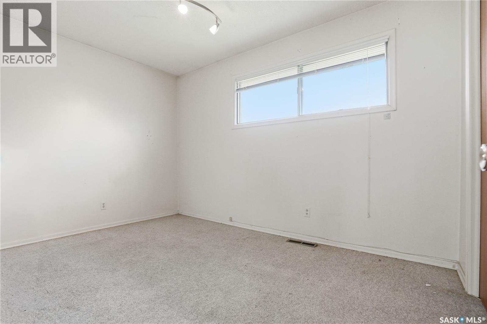 2009 Easthill, Saskatoon, SK - Indoor Photo Showing Other Room