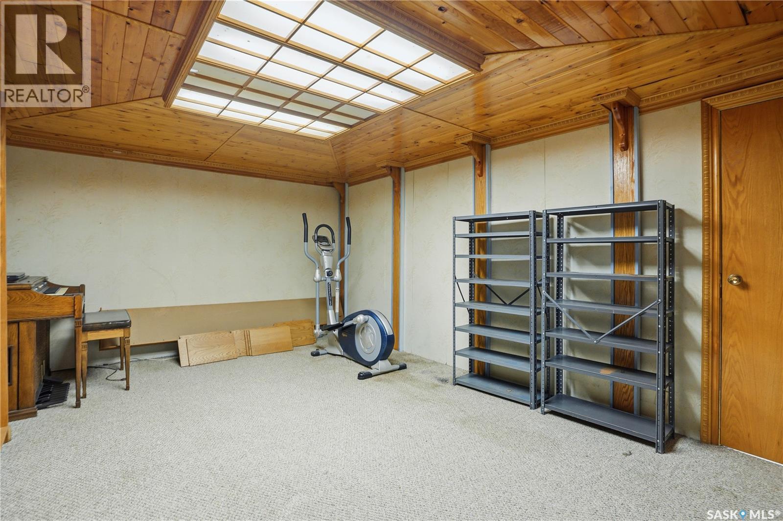 2009 Easthill, Saskatoon, SK - Indoor