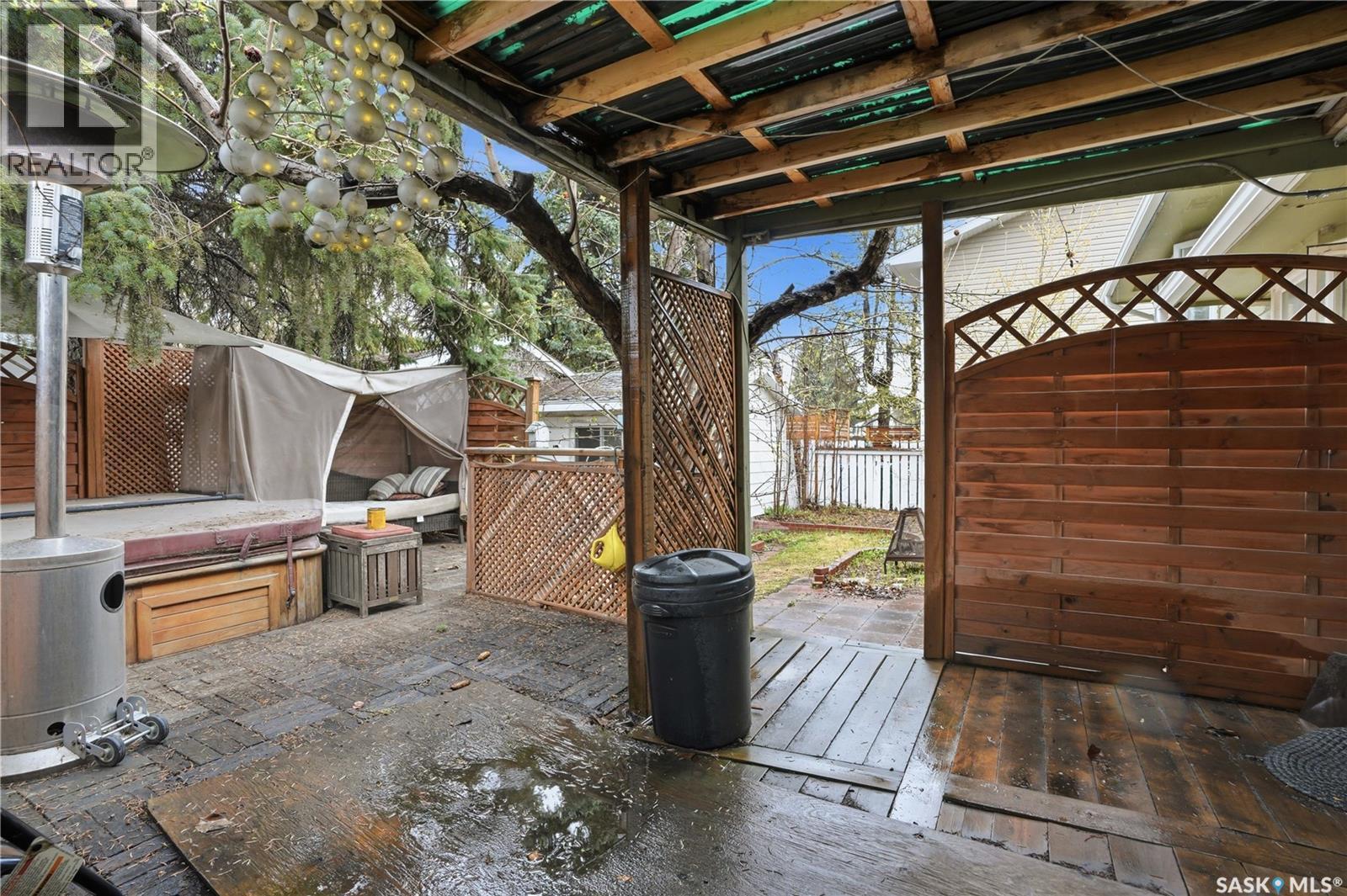 2009 Easthill, Saskatoon, SK - Outdoor With Deck Patio Veranda With Exterior