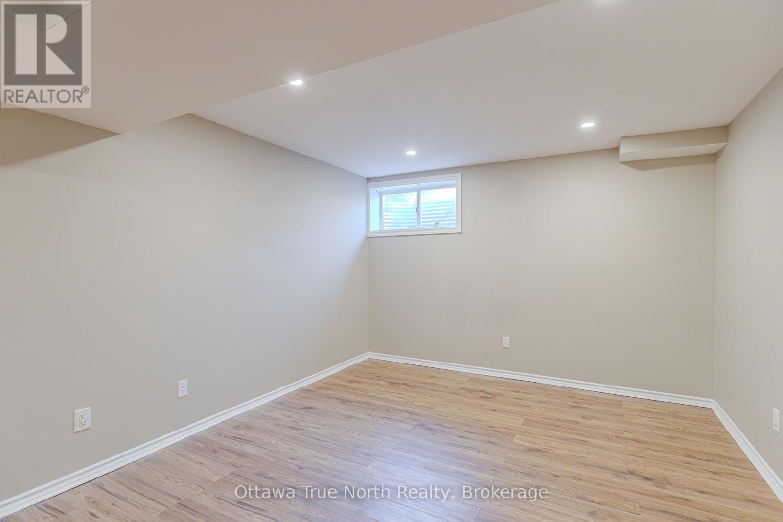 110 Macara Crescent, Ottawa, ON - Indoor