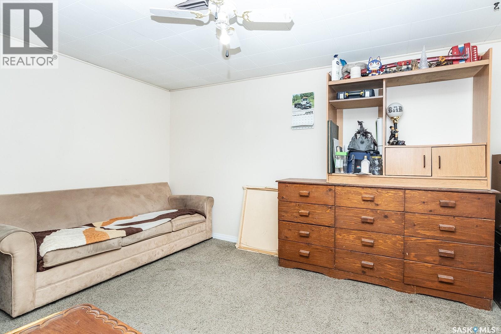 43 Lindsay Drive, Saskatoon, SK - Indoor