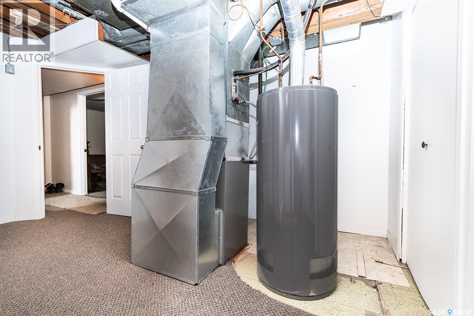 43 Lindsay Drive, Saskatoon, SK - Indoor