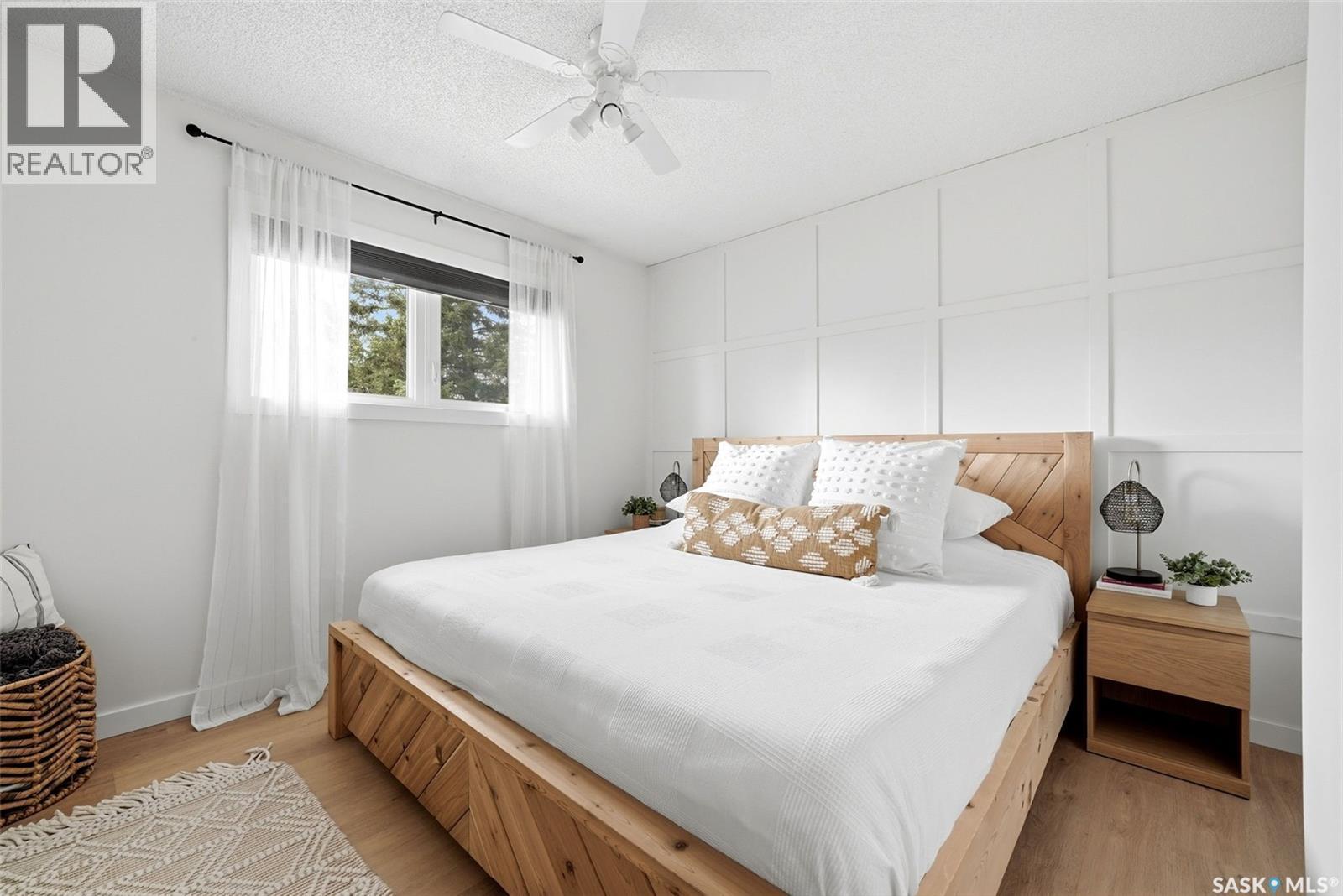 120 Eden Avenue, Regina, SK - Indoor Photo Showing Bedroom