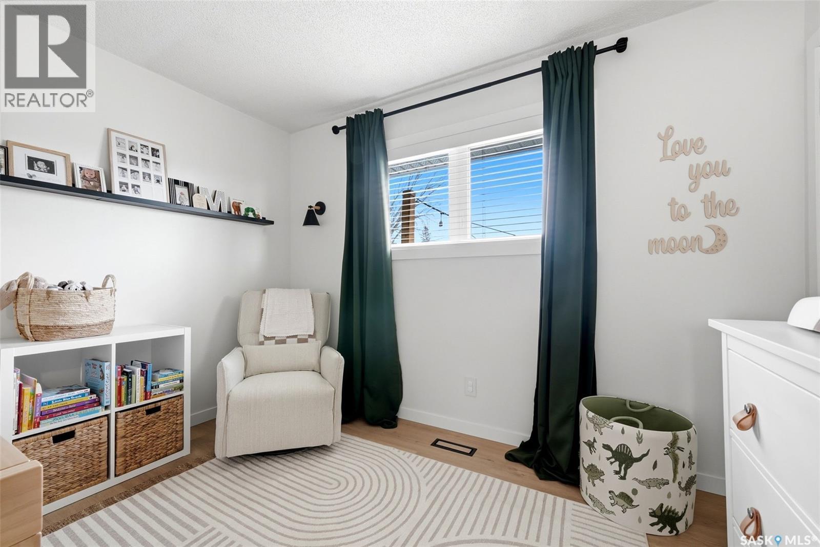 120 Eden Avenue, Regina, SK - Indoor