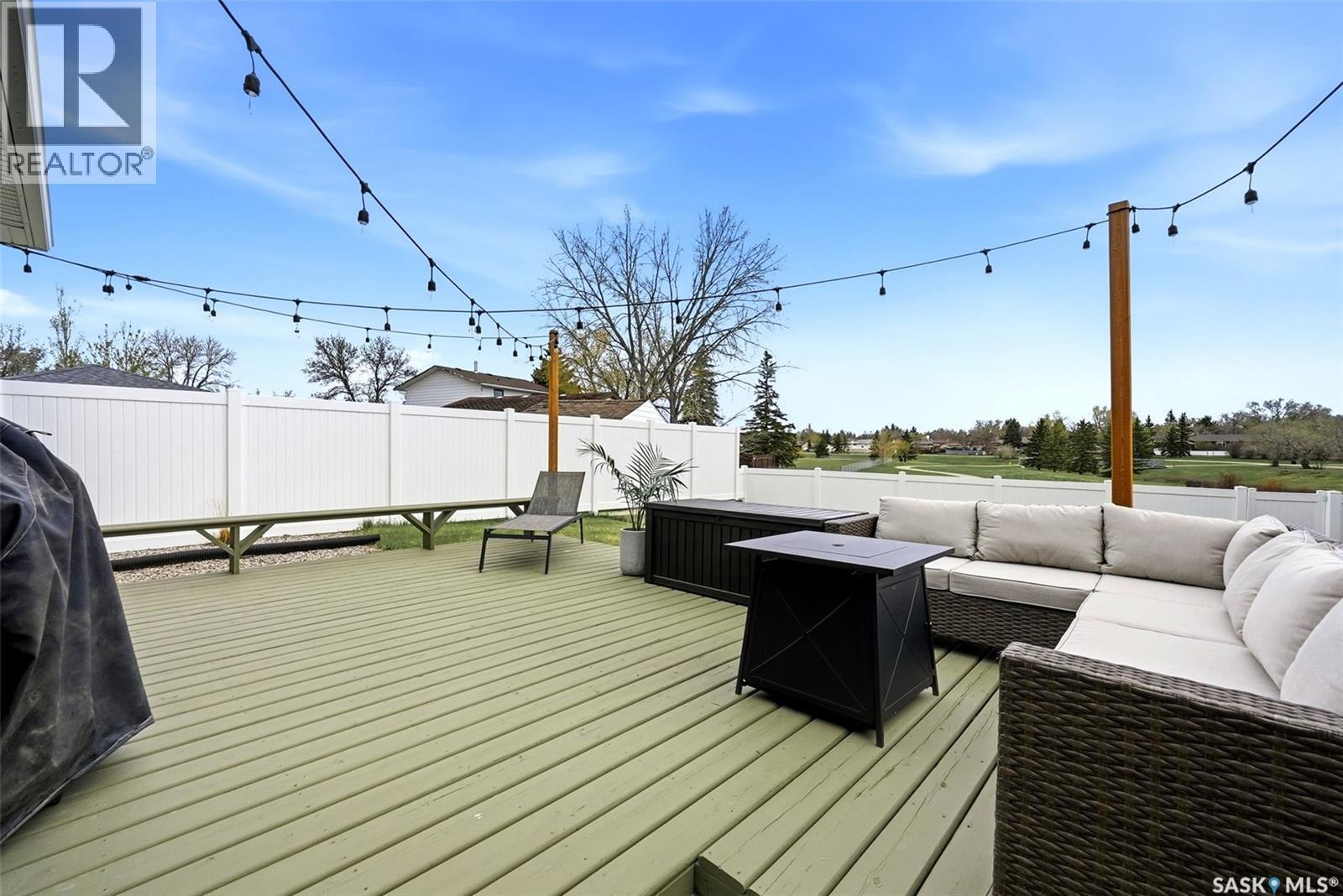 120 Eden Avenue, Regina, SK - Outdoor With Deck Patio Veranda