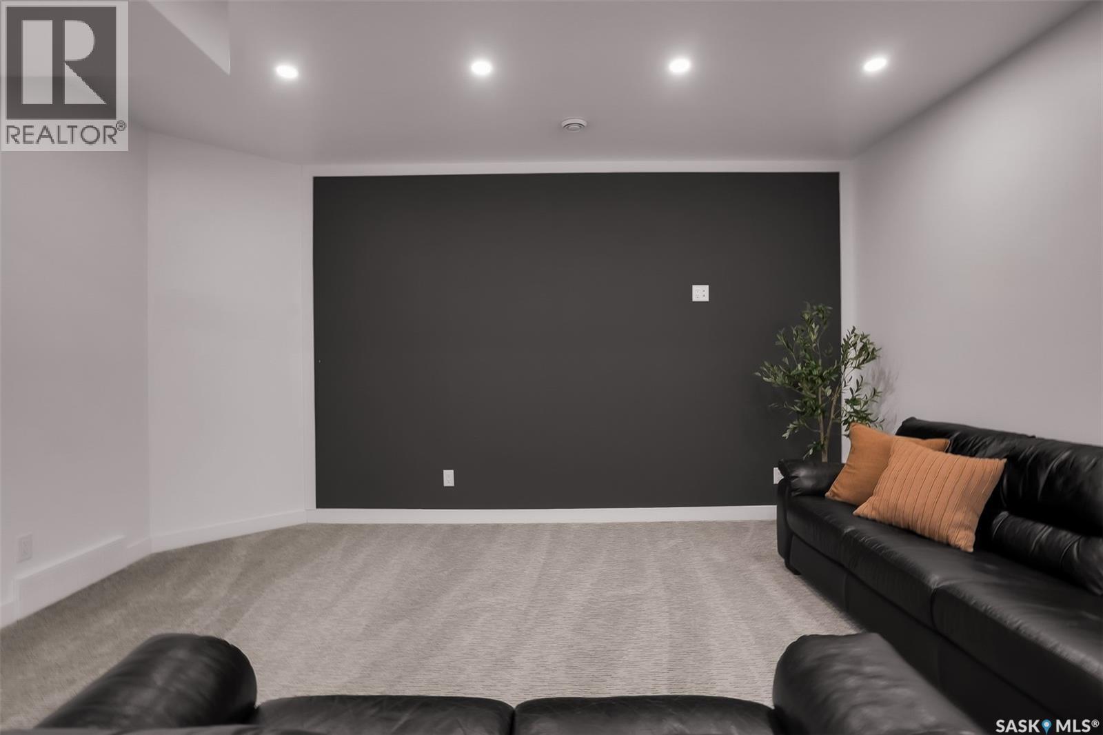 255 Greyeyes-Steele Way, Saskatoon, SK - Indoor