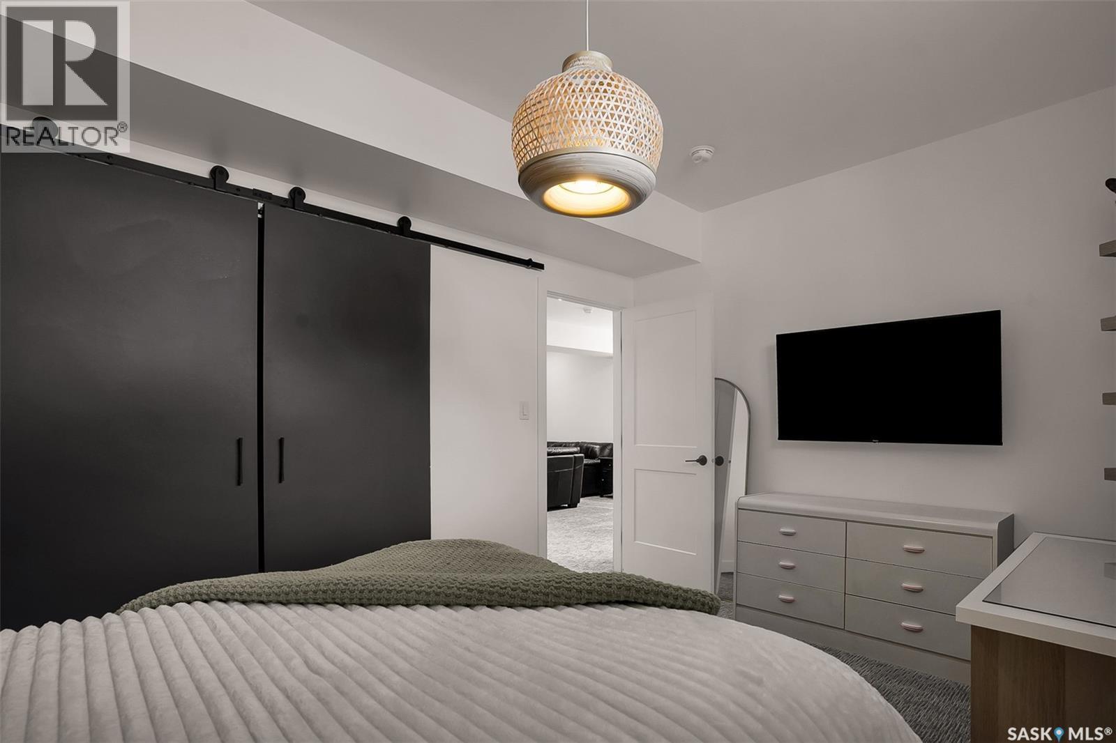 255 Greyeyes-Steele Way, Saskatoon, SK - Indoor Photo Showing Bedroom