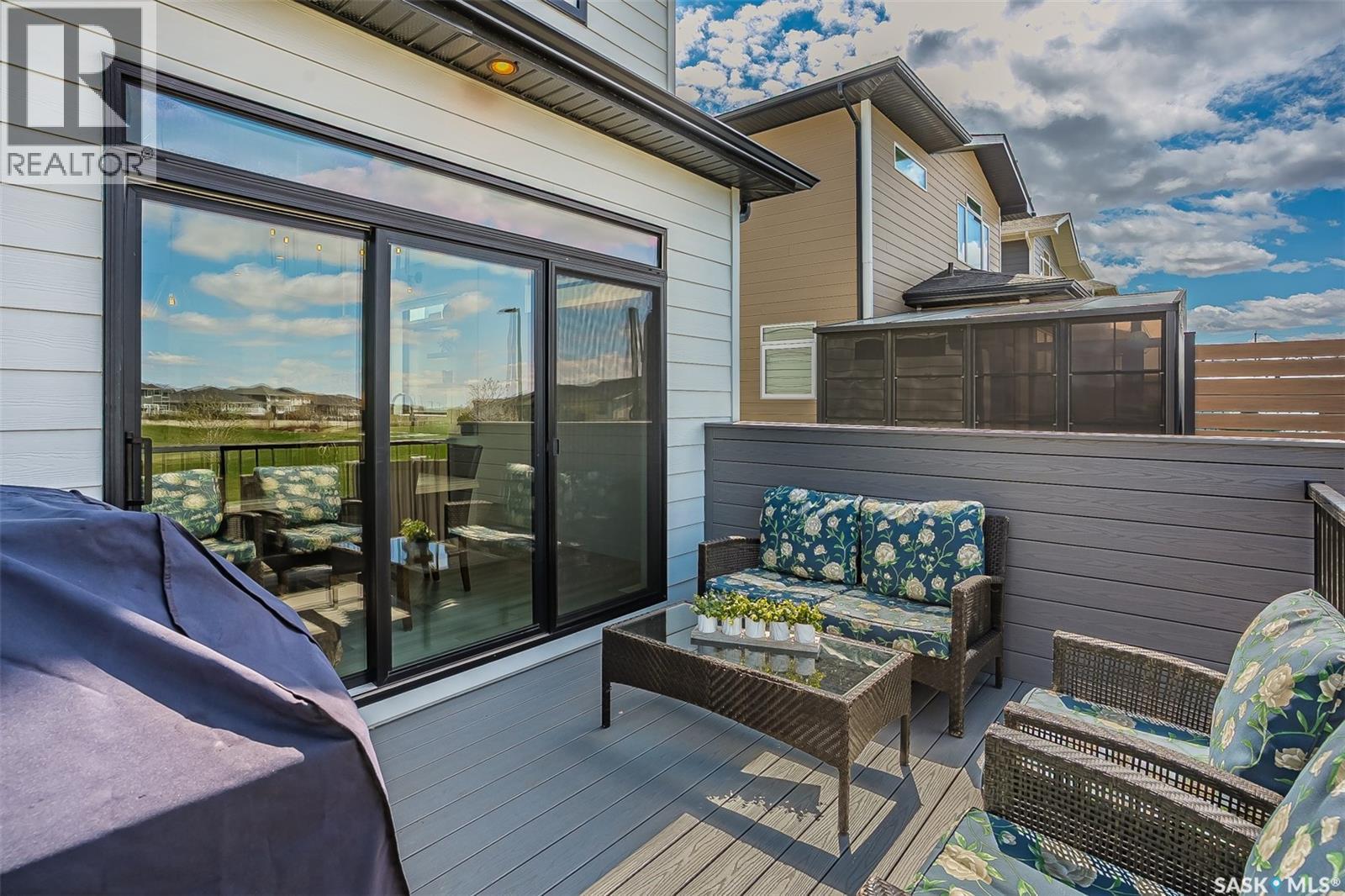 255 Greyeyes-Steele Way, Saskatoon, SK - Outdoor With Exterior
