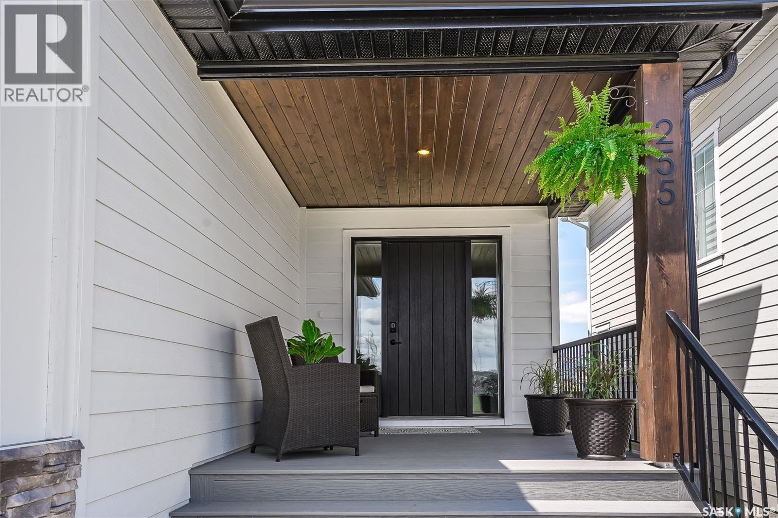 255 Greyeyes-Steele Way, Saskatoon, SK - Outdoor With Exterior