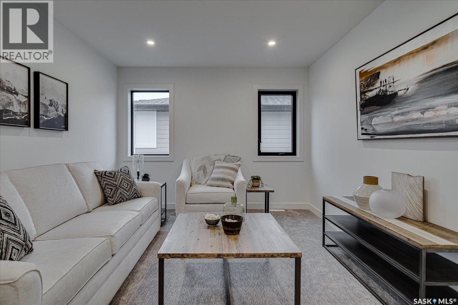 255 Greyeyes-Steele Way, Saskatoon, SK - Indoor Photo Showing Living Room