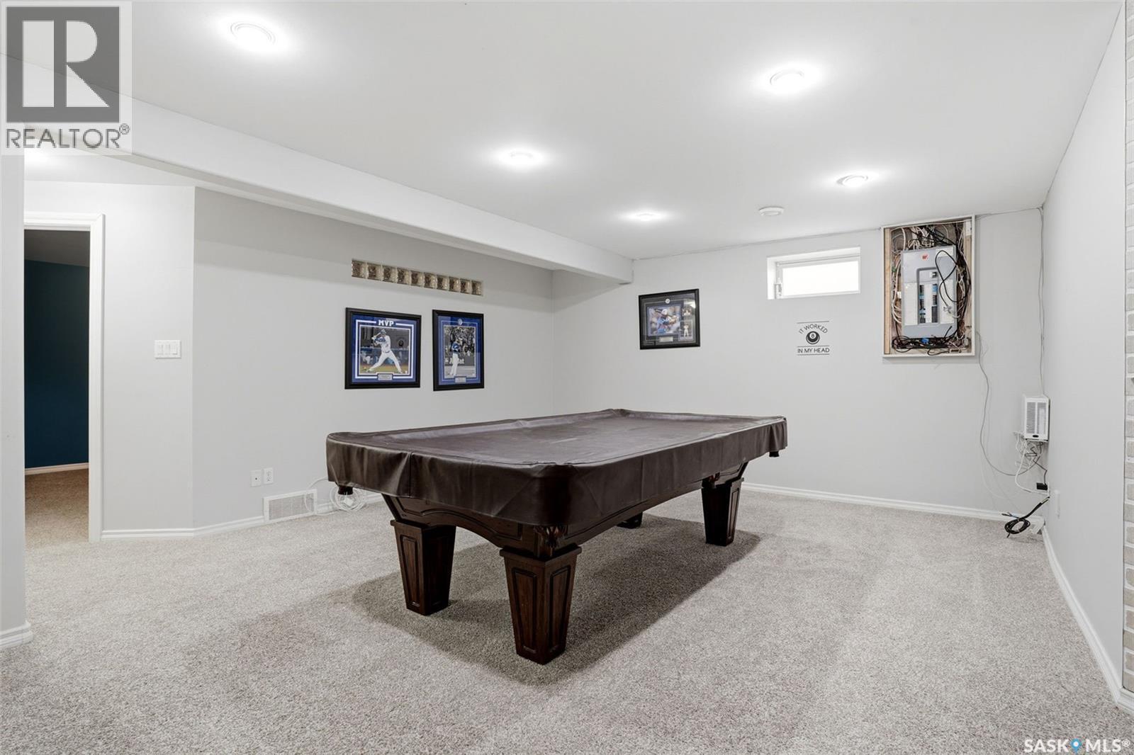 1248 Boehm Bay N, Regina, SK - Indoor Photo Showing Other Room