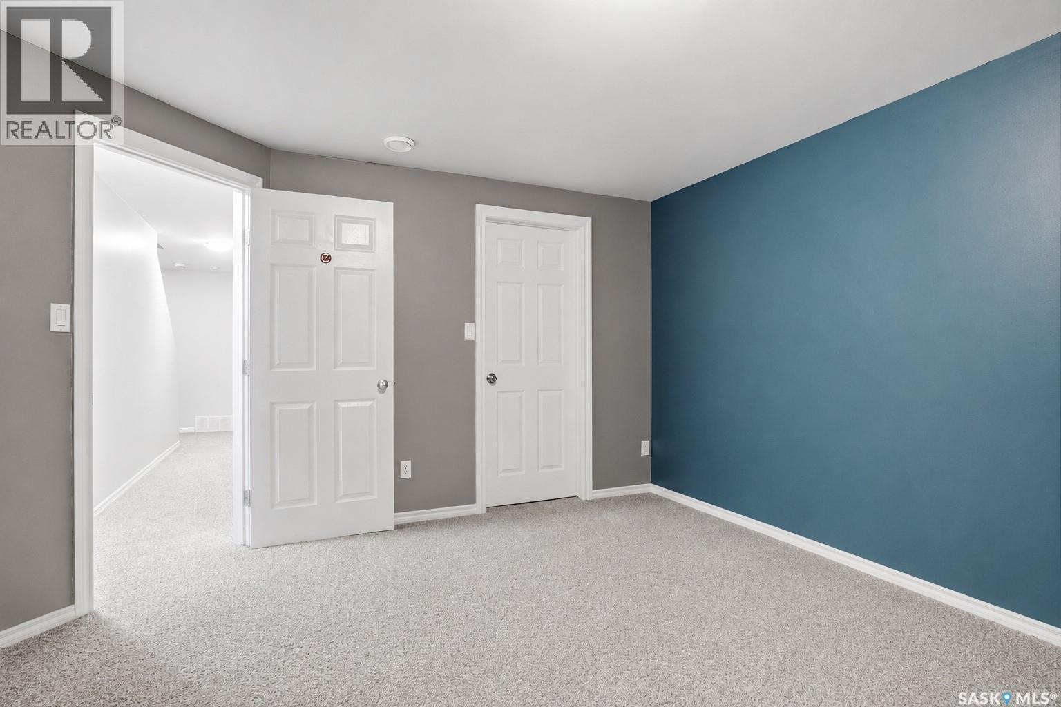 1248 Boehm Bay N, Regina, SK - Indoor Photo Showing Other Room
