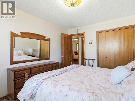 661 Dalgliesh Drive, Regina, SK - Indoor Photo Showing Bedroom