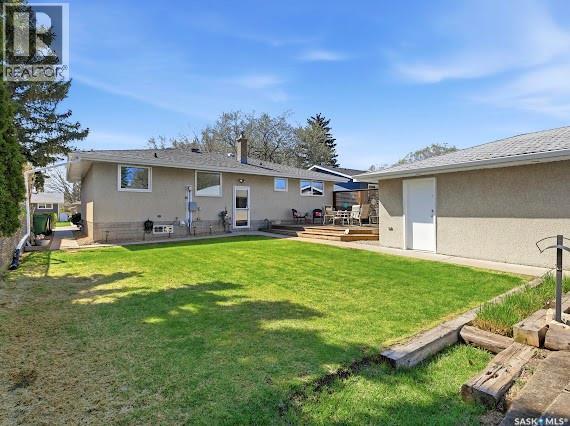 661 Dalgliesh Drive, Regina, SK - Outdoor With Deck Patio Veranda