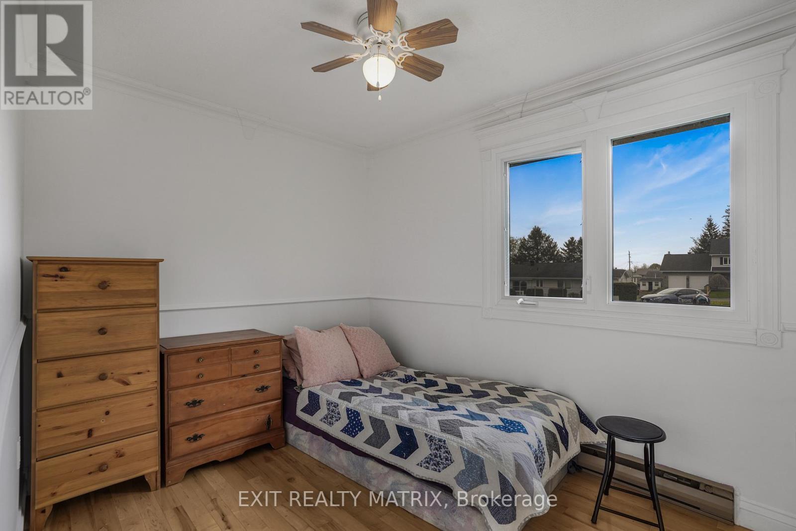 136 Martel Crescent, Champlain, ON - Indoor Photo Showing Bedroom