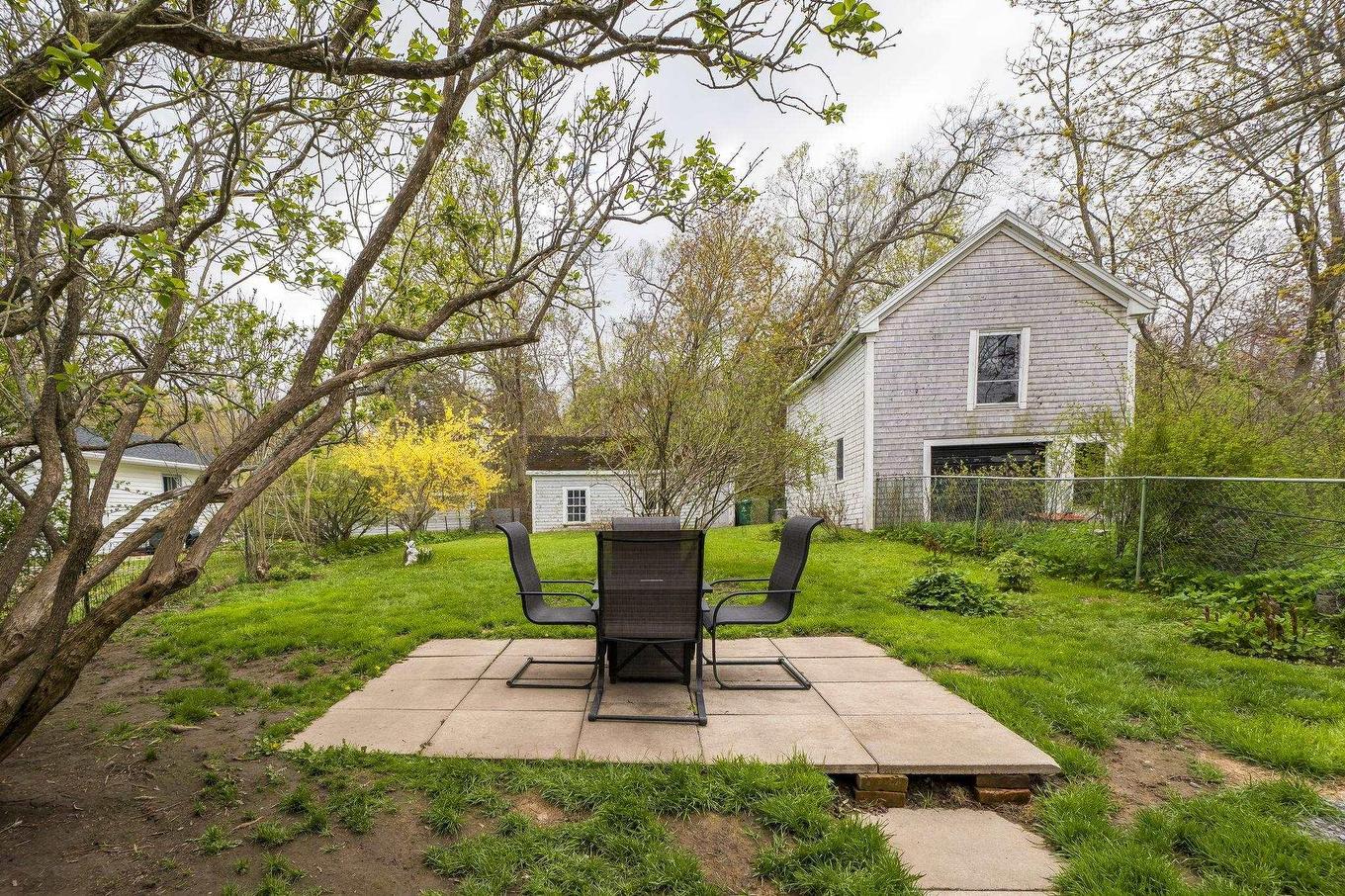 154 Chestnut Street, Windsor, NS