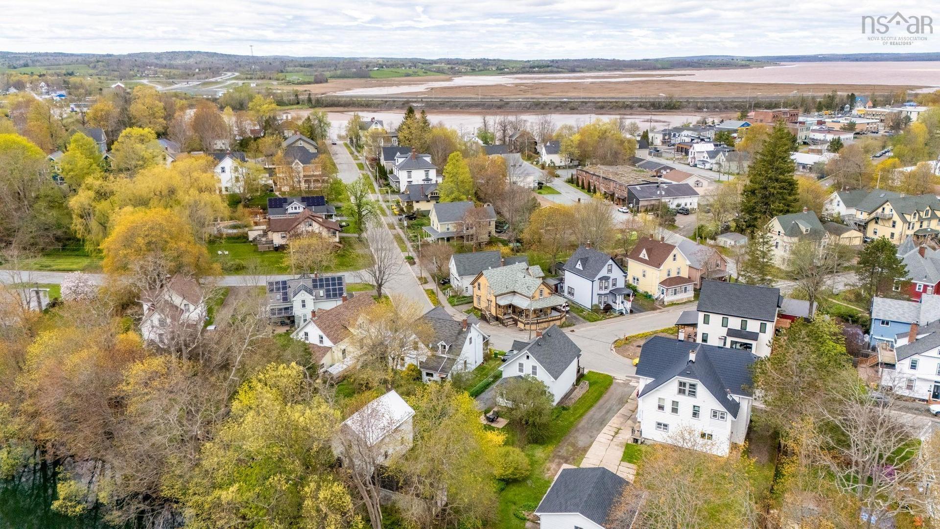 154 Chestnut Street, Windsor, NS