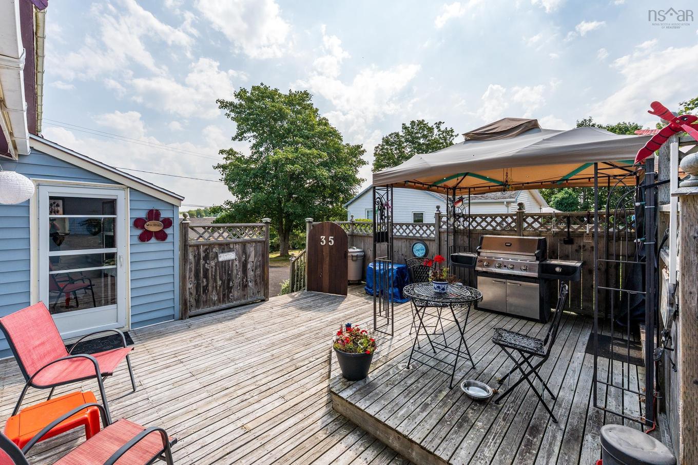 35 King Street, Digby, NS