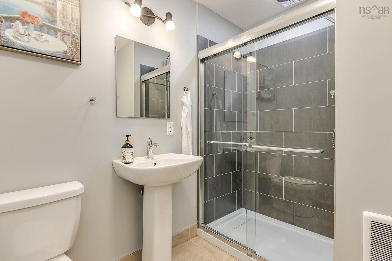 179 Lier Ridge, Halifax, NS