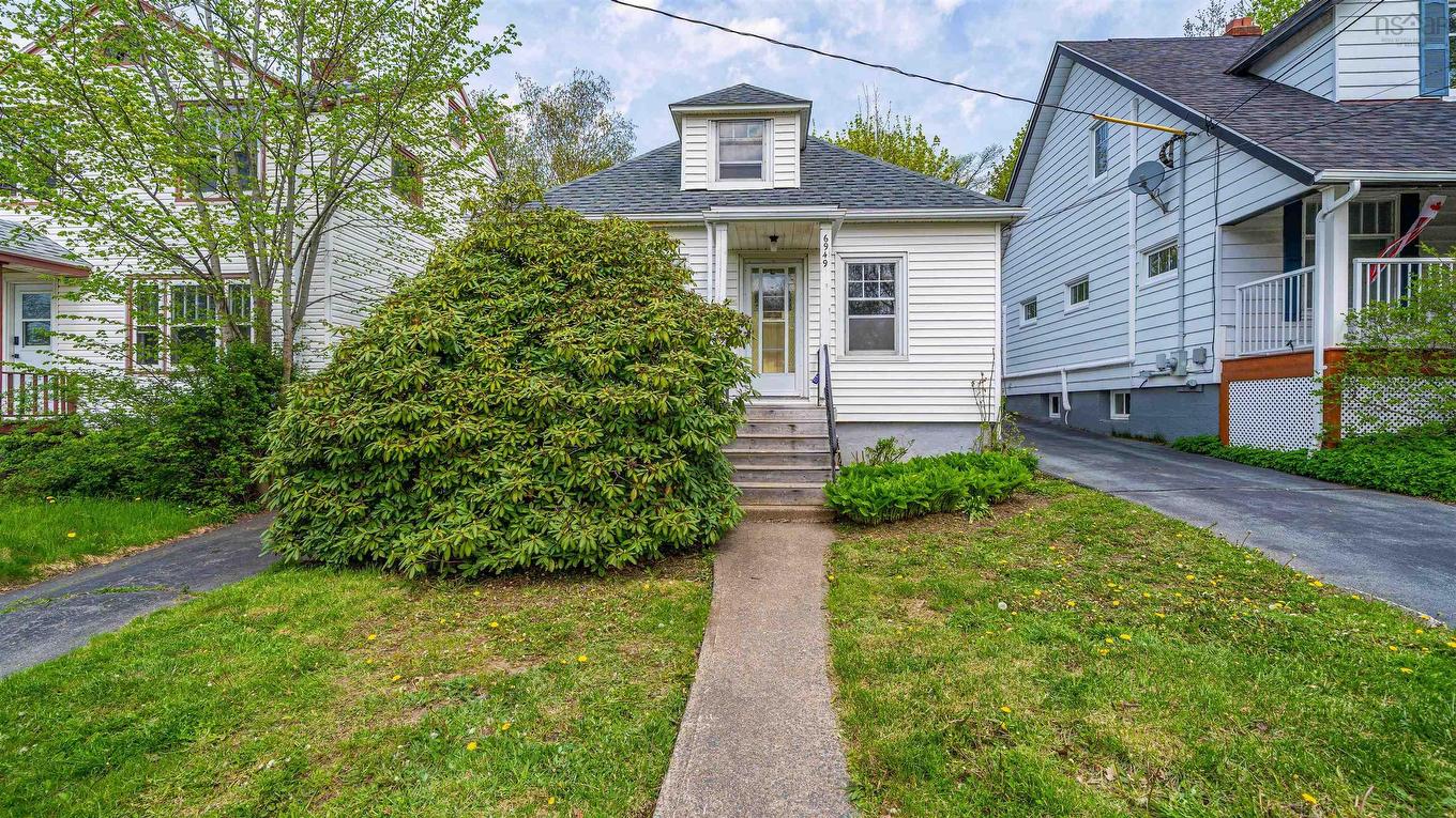 6949 Chebucto Road, Halifax, NS