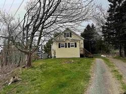 1992 Highway 247 L'Ardoise, NS B0E 1S0