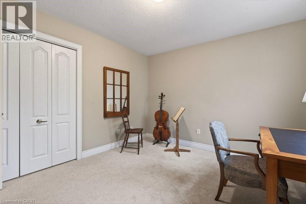 bedroom used as office w/ double closet - 100 Beddoe Drive Unit# 101, Hamilton, ON - Indoor
