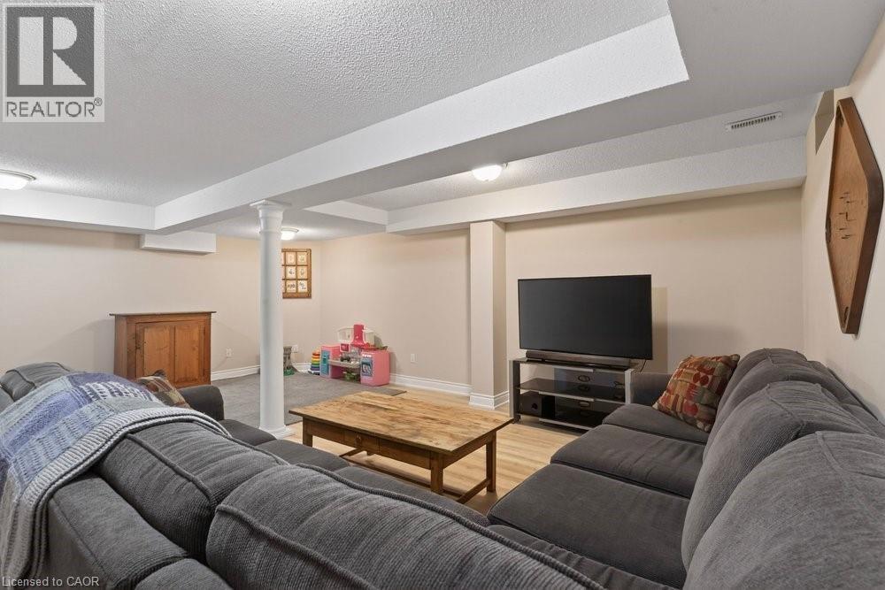 100 Beddoe Drive Unit# 101, Hamilton, ON - Indoor Photo Showing Basement