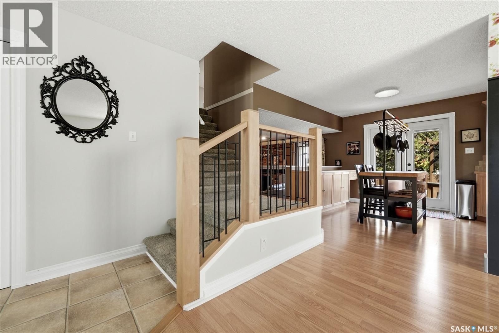 2947 More Crescent E, Regina, SK - Indoor