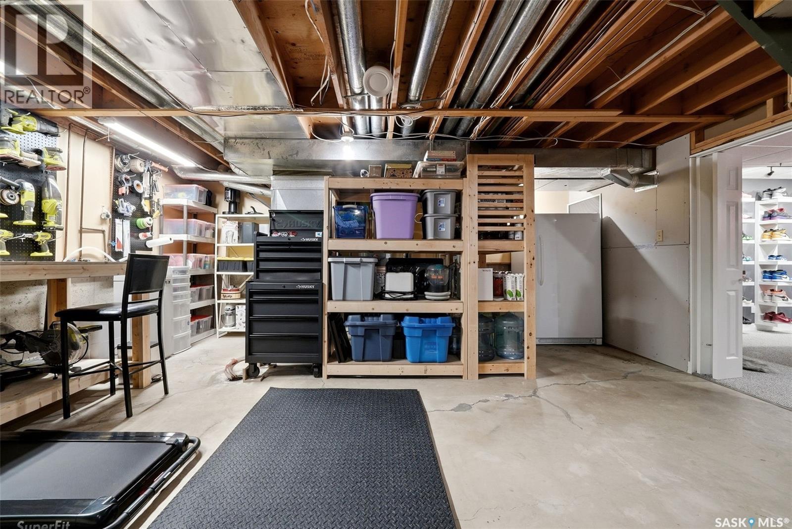 2947 More Crescent E, Regina, SK - Indoor Photo Showing Basement