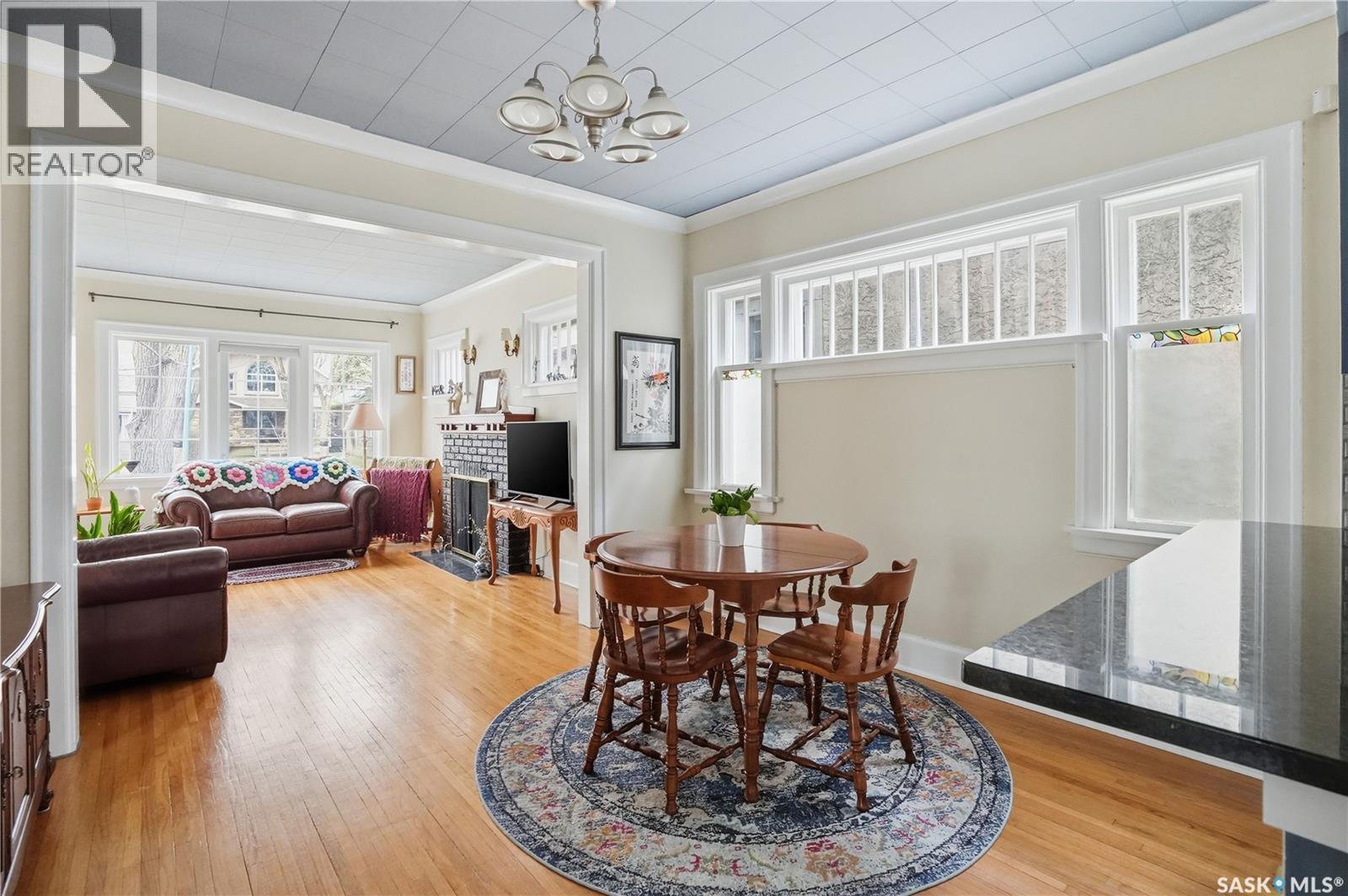 3625 Victoria Avenue, Regina, SK - Indoor