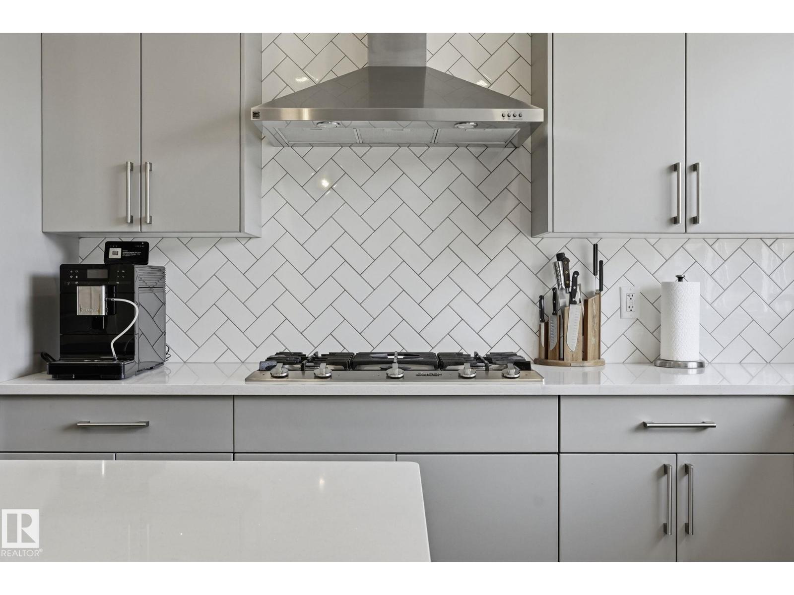 2116 159 St Sw, Edmonton, AB - Indoor Photo Showing Kitchen With Upgraded Kitchen