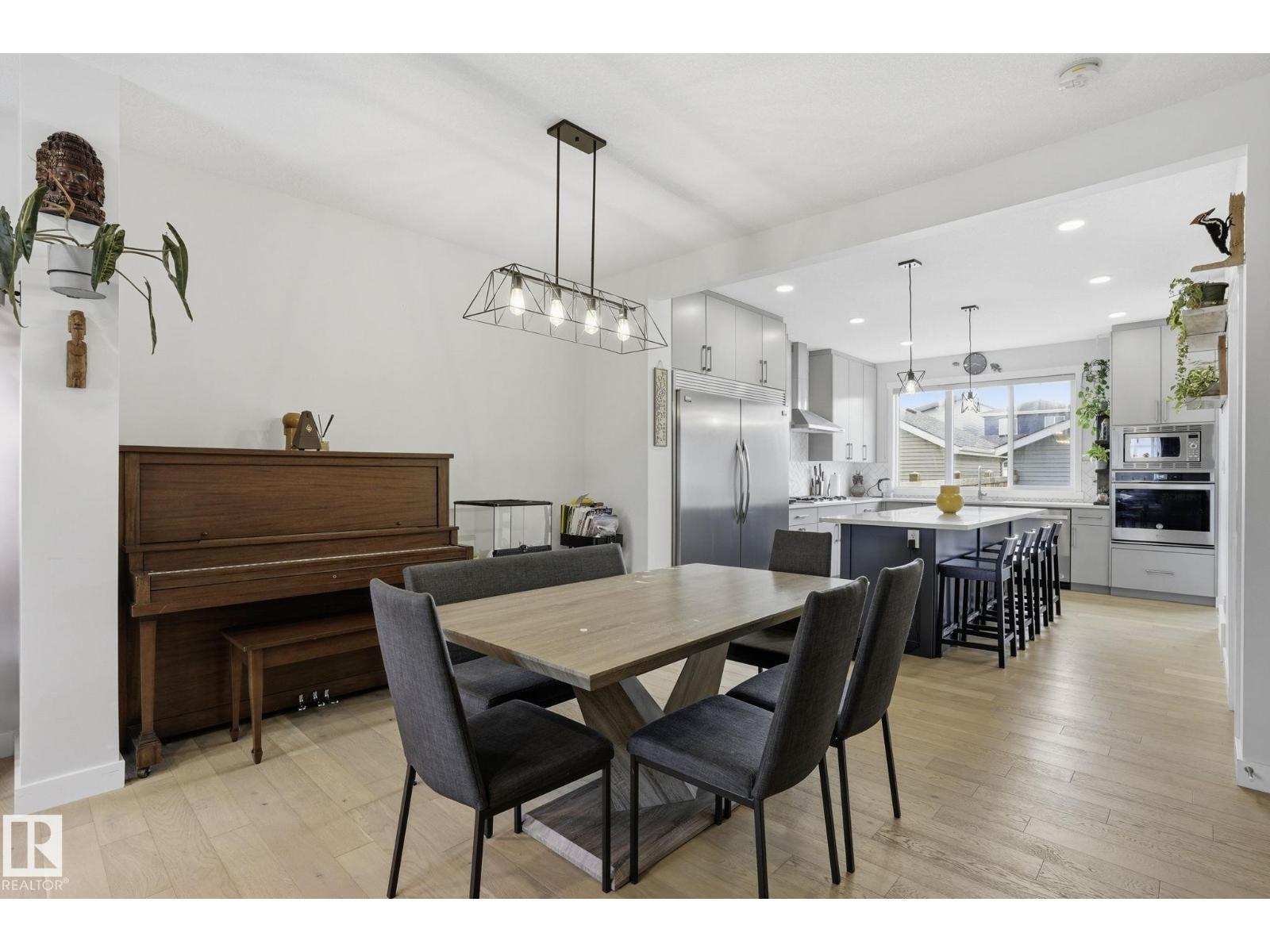 2116 159 St Sw, Edmonton, AB - Indoor Photo Showing Dining Room