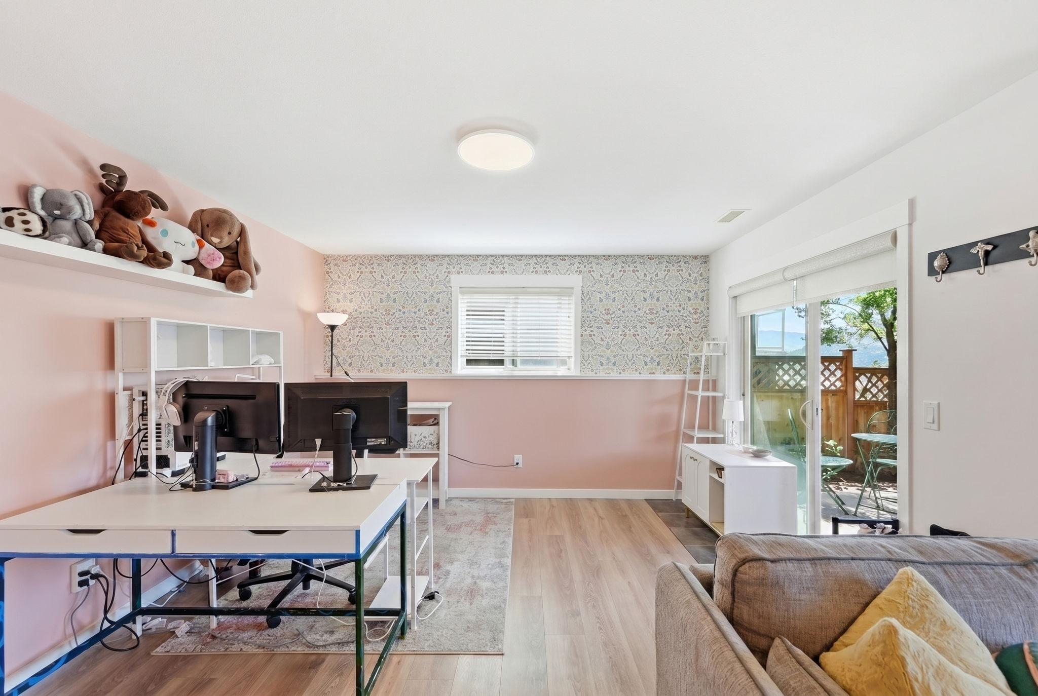 15-2040 Rosealee Lane, West Kelowna, BC - Indoor Photo Showing Other Room