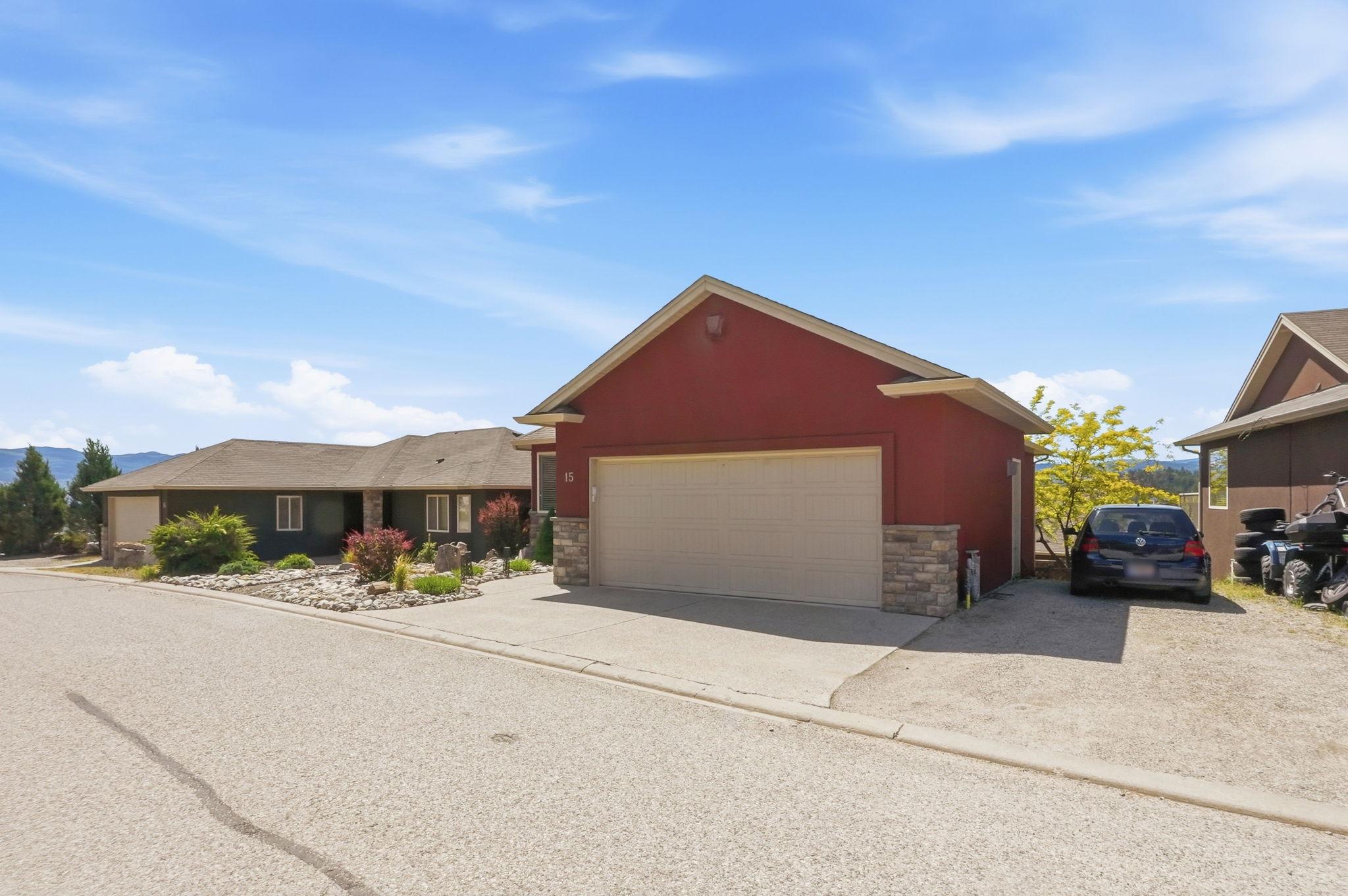 15-2040 Rosealee Lane, West Kelowna, BC - Outdoor