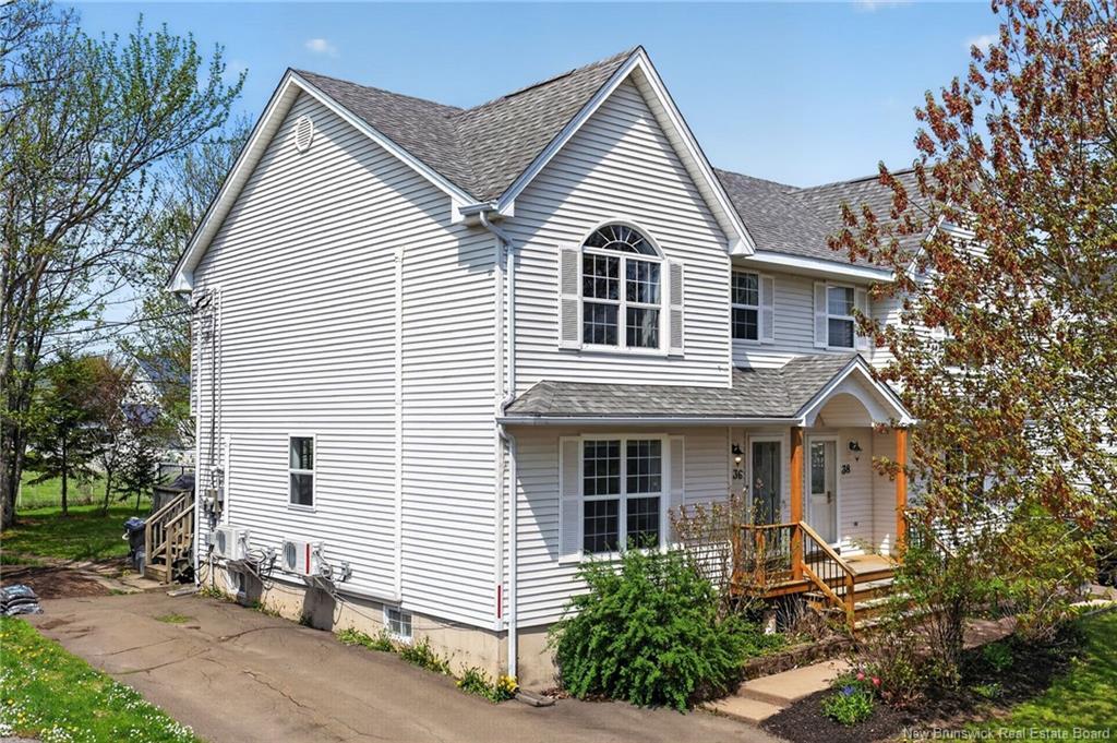 36 Algonquin, Moncton, NB
