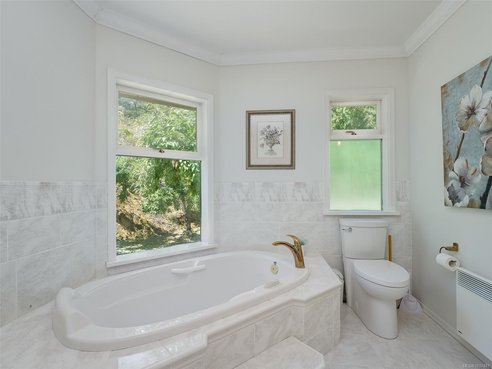 4860 Excelsior Rd, Saanich, BC