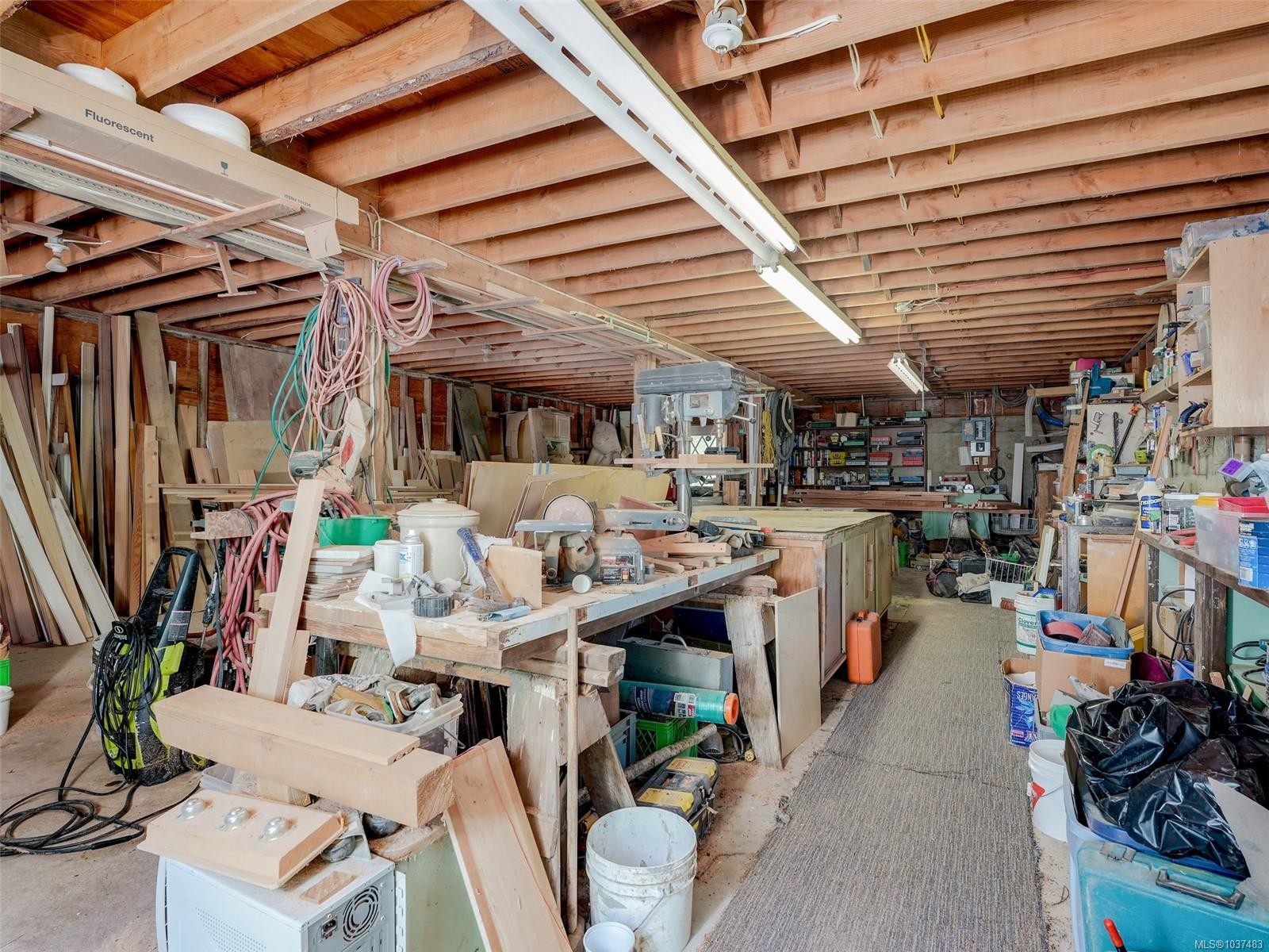 4860 Excelsior Rd, Saanich, BC