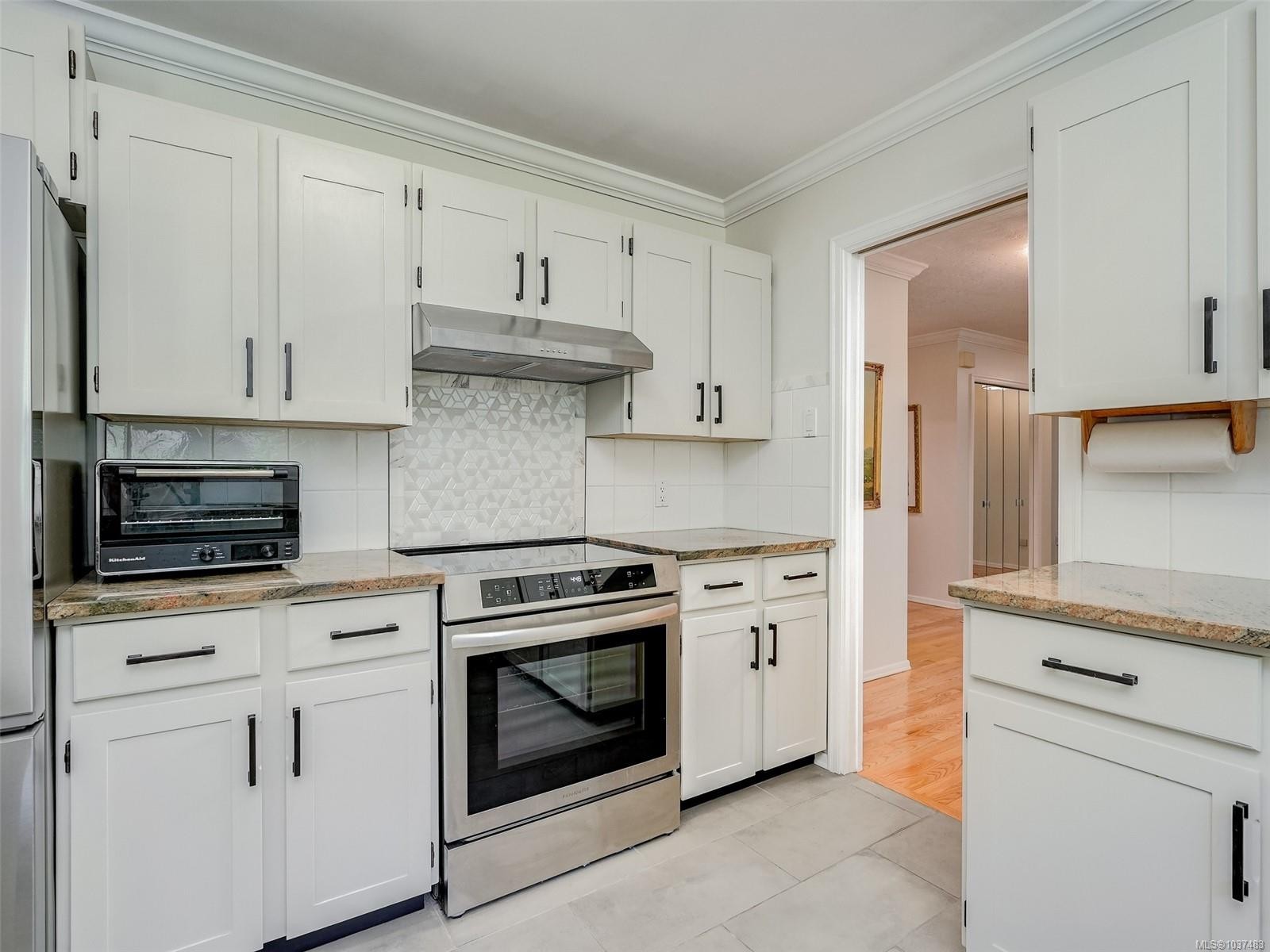 4860 Excelsior Rd, Saanich, BC