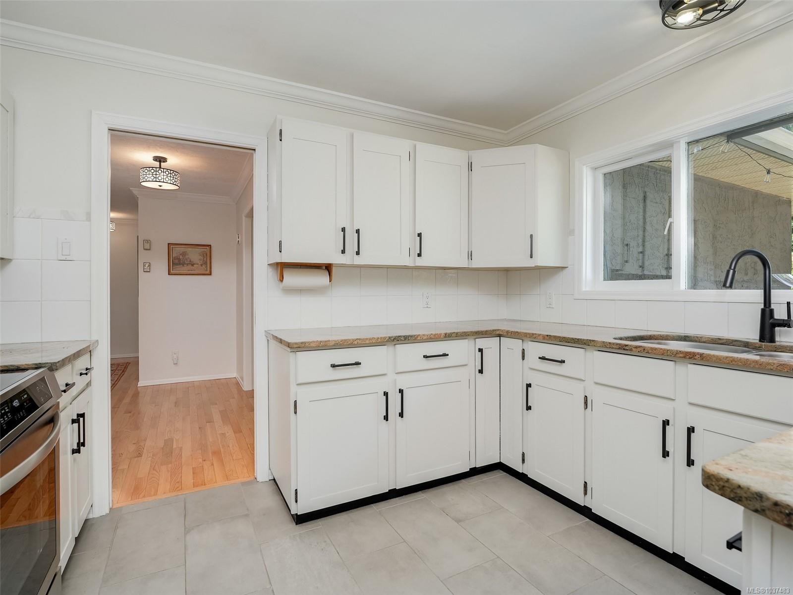 4860 Excelsior Rd, Saanich, BC